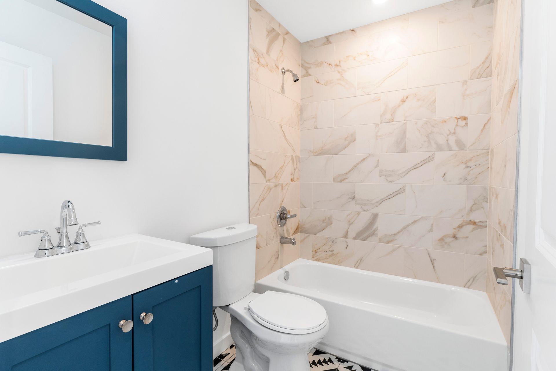 Interior Photo of 54th Street Bathroom