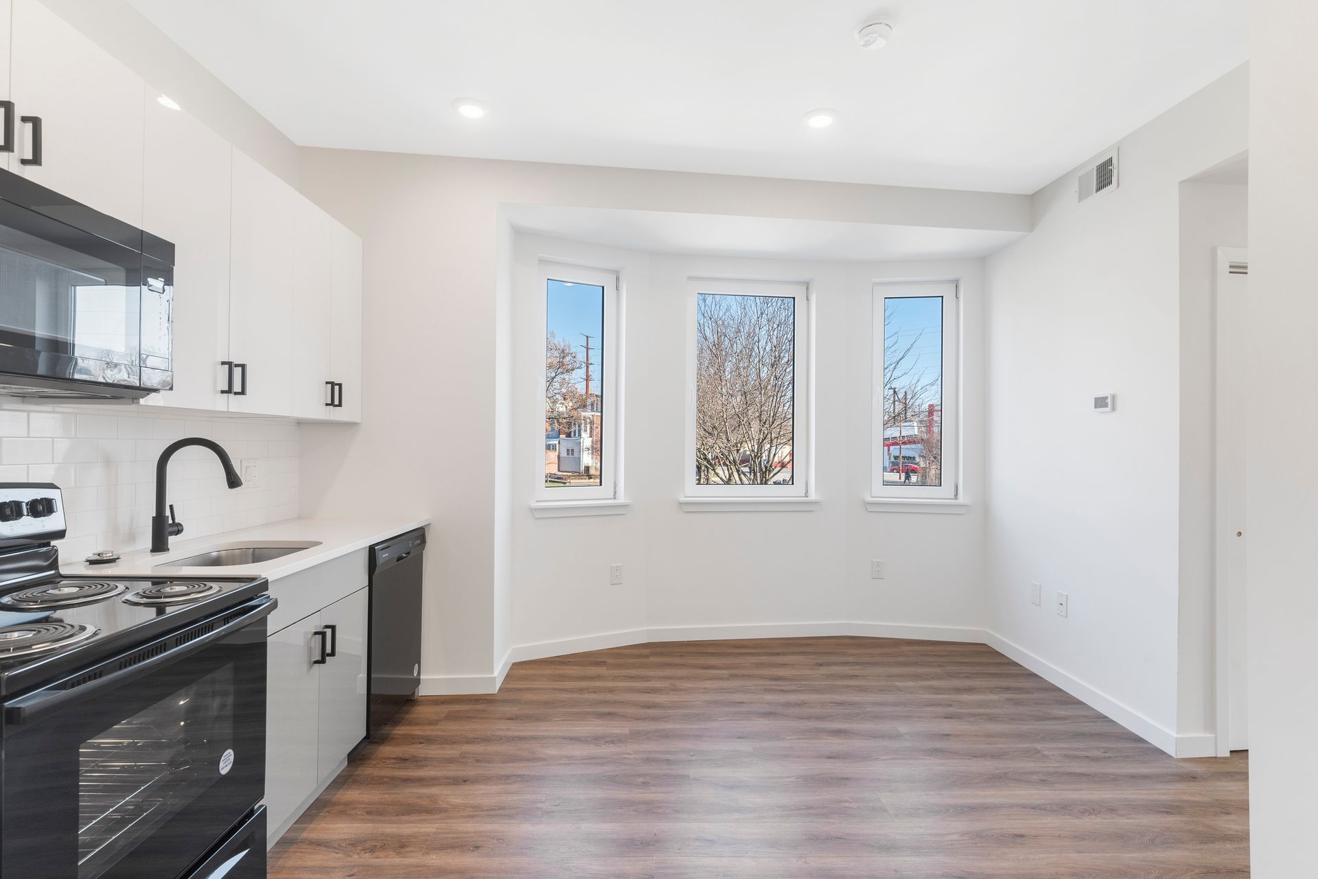 Interior Photo of 54th Street