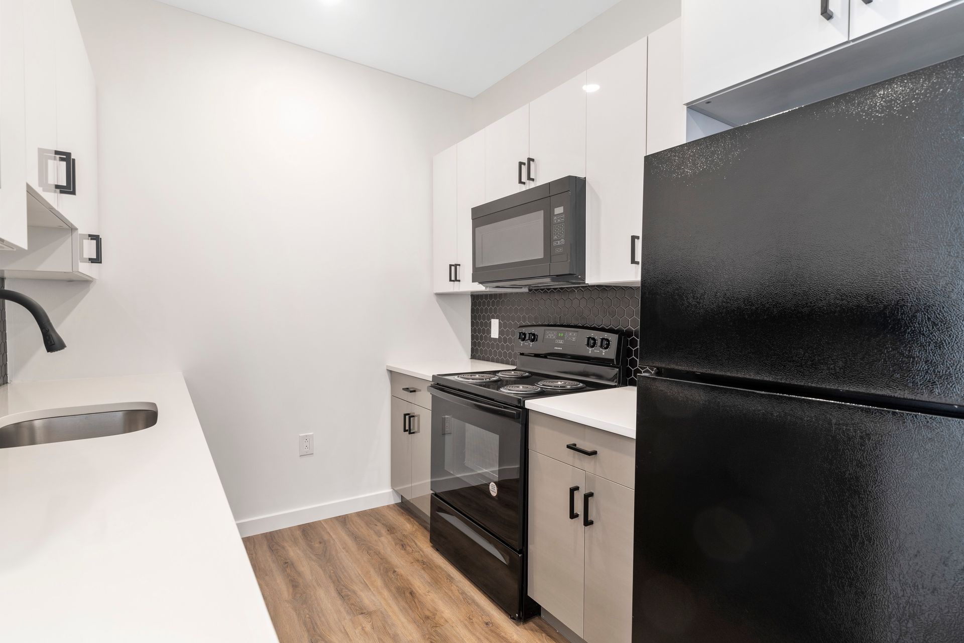 Interior Photo of 54th Street Kitchen