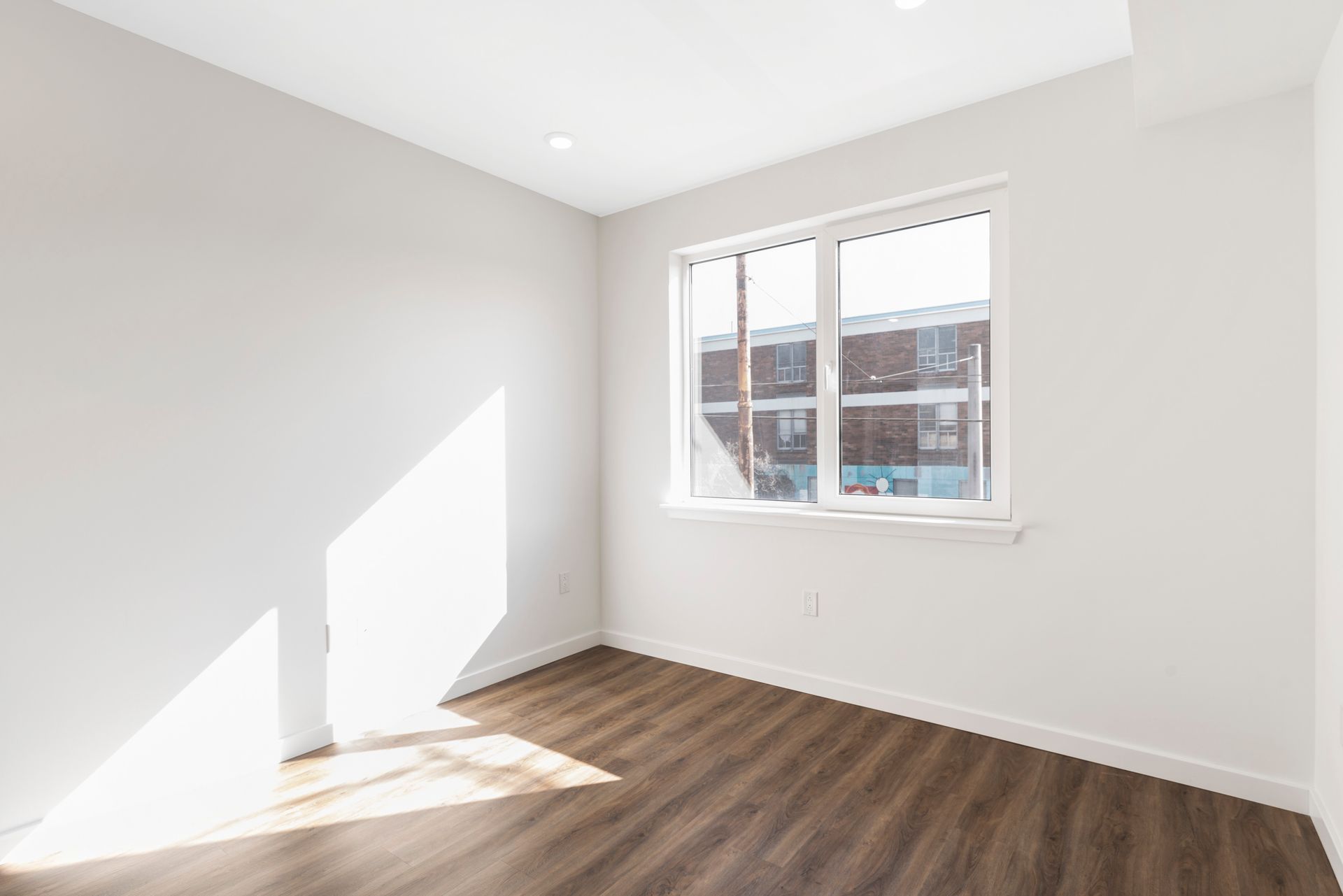 Interior Photo of 54th Street