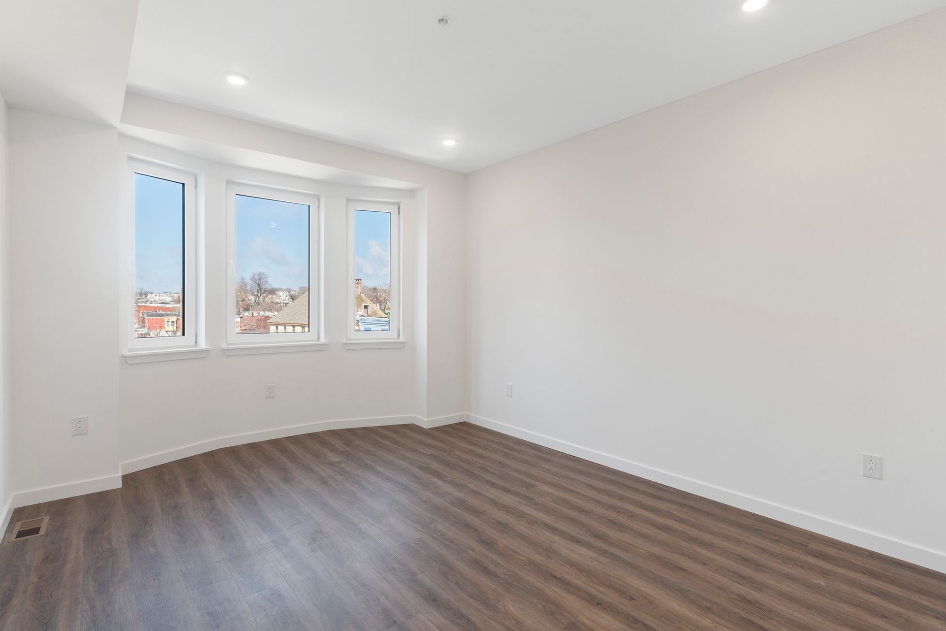 Interior Photo of 54th Street