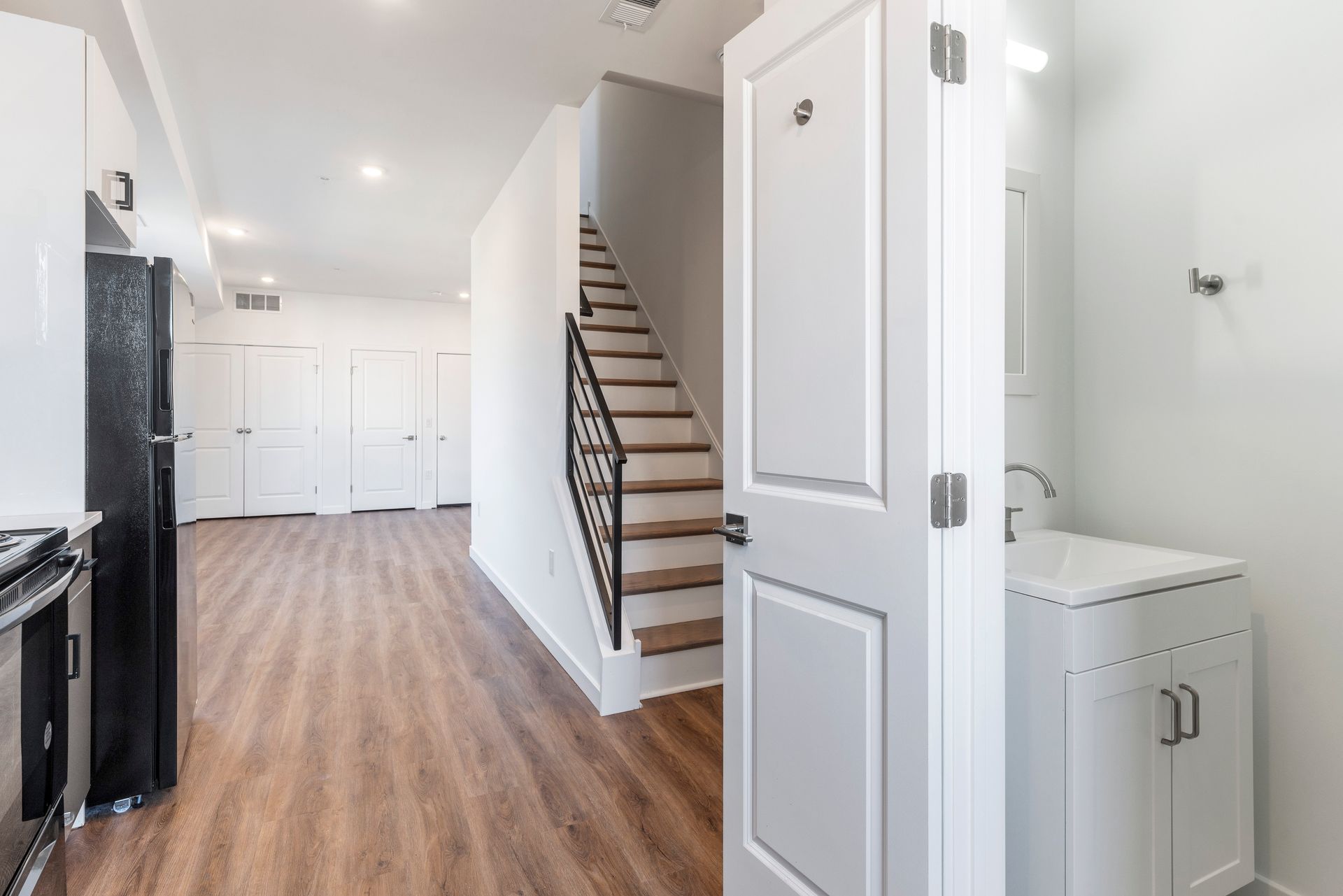 Interior Photo of 54th Street