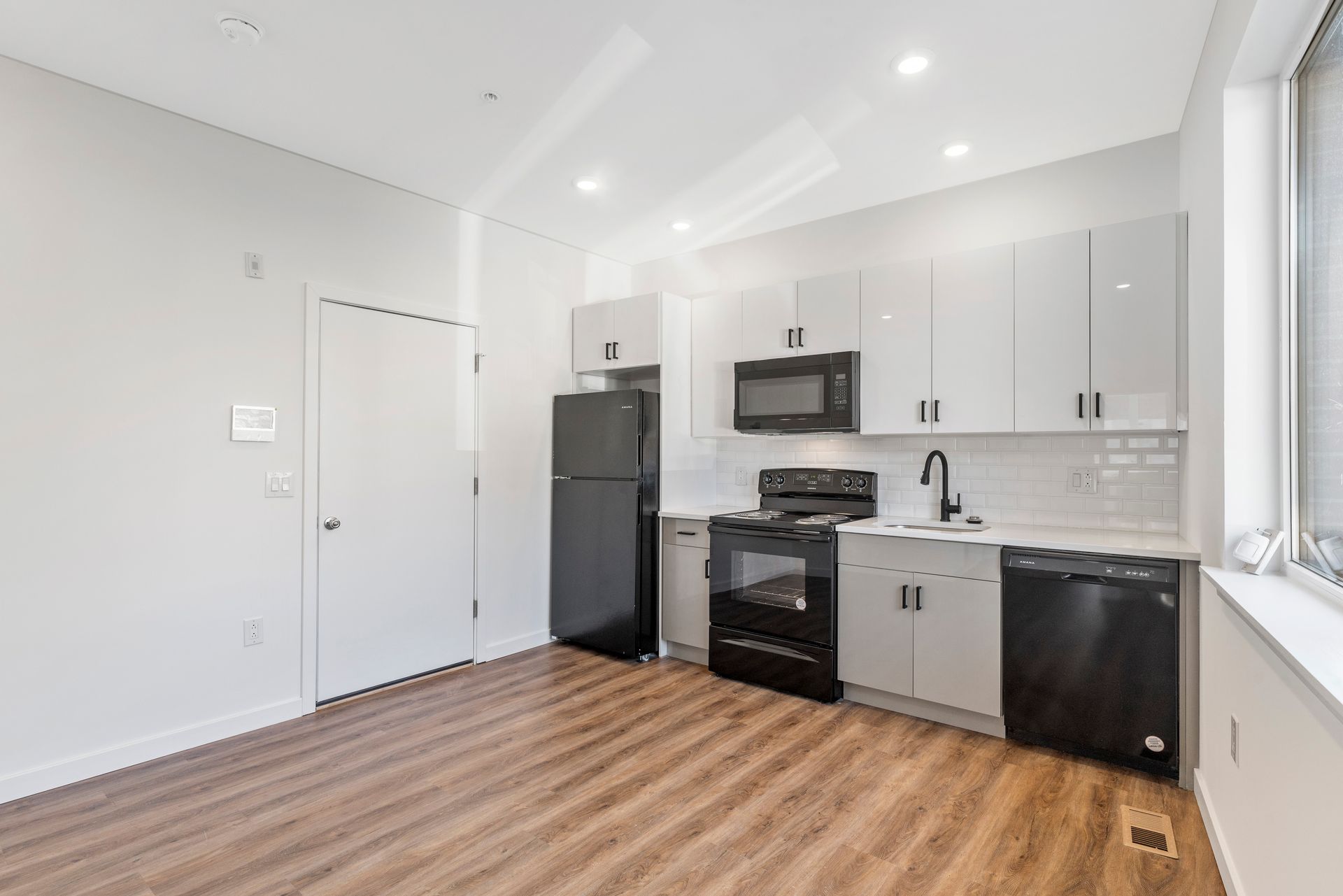 Interior Photo of 54th Street Kitchen