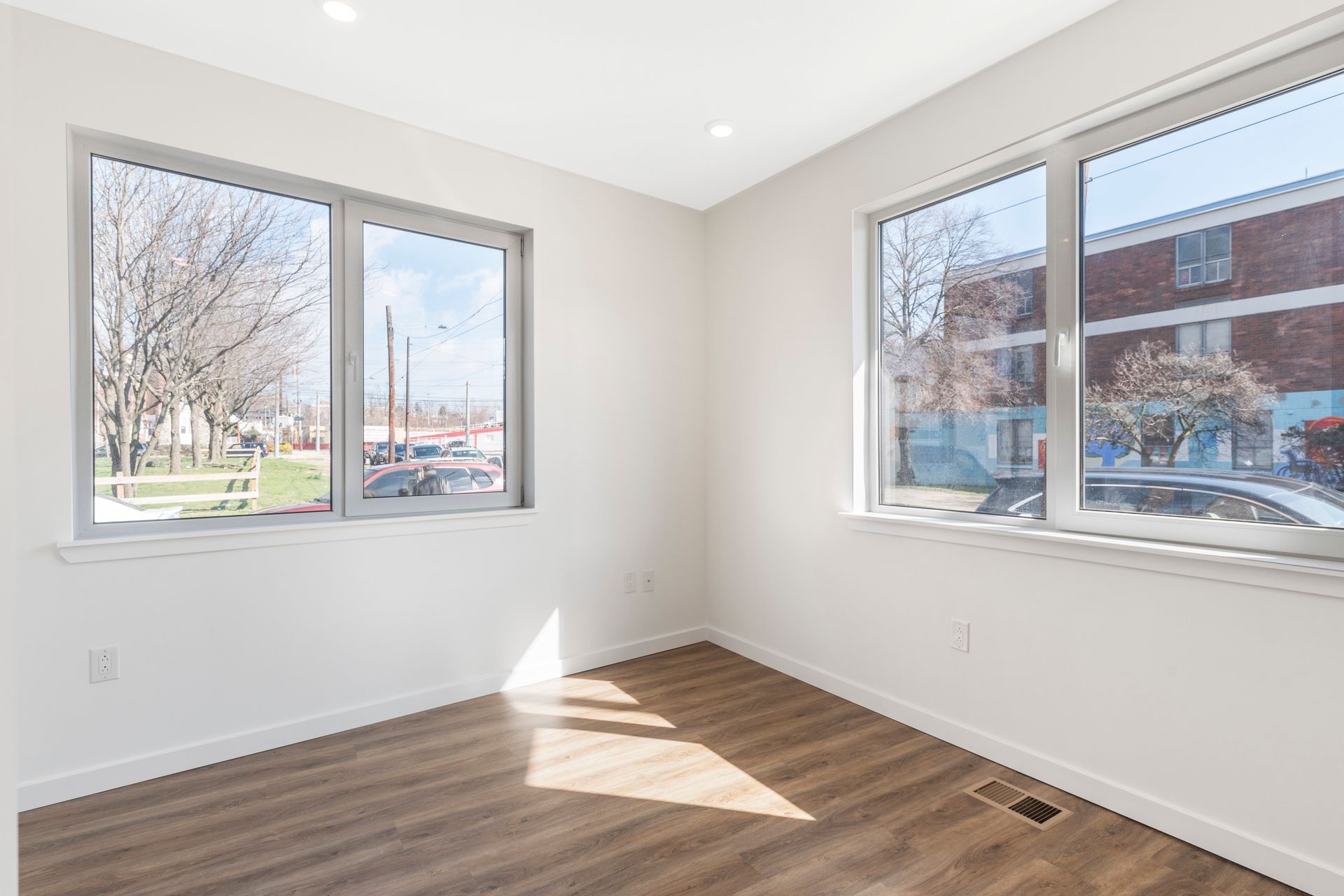 Interior Photo of 54th Street