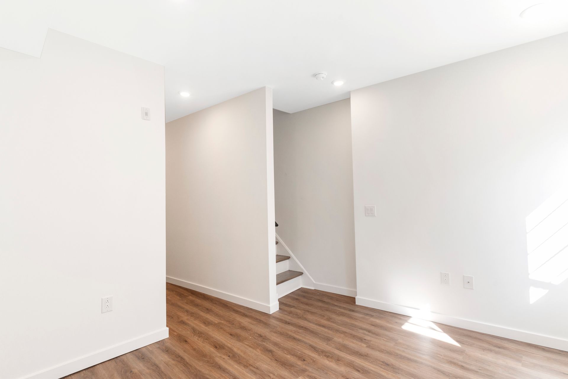 Interior Photo of 54th Street