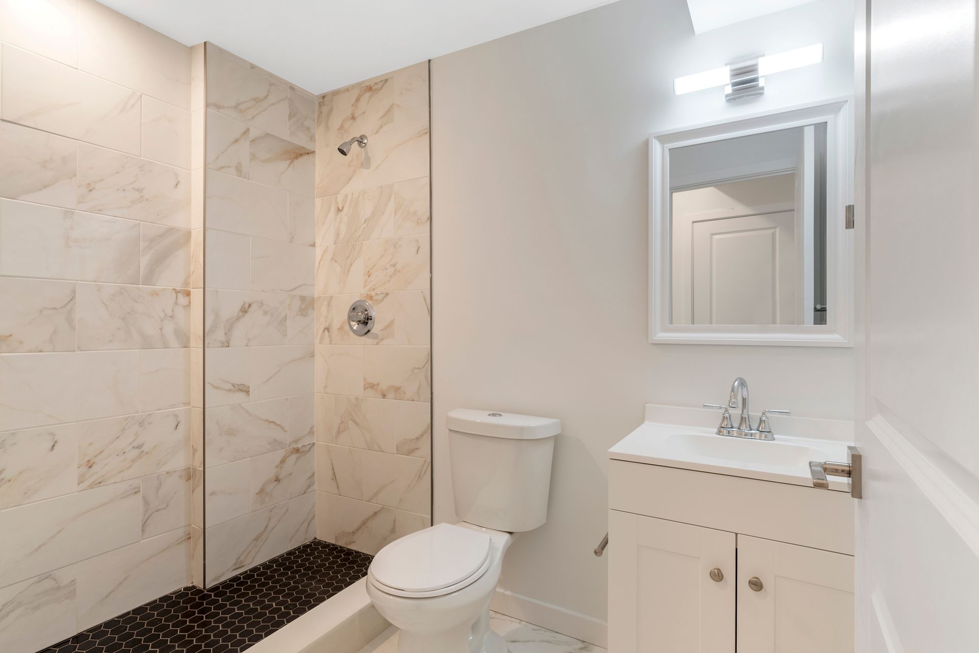 Interior Photo of 54th Street