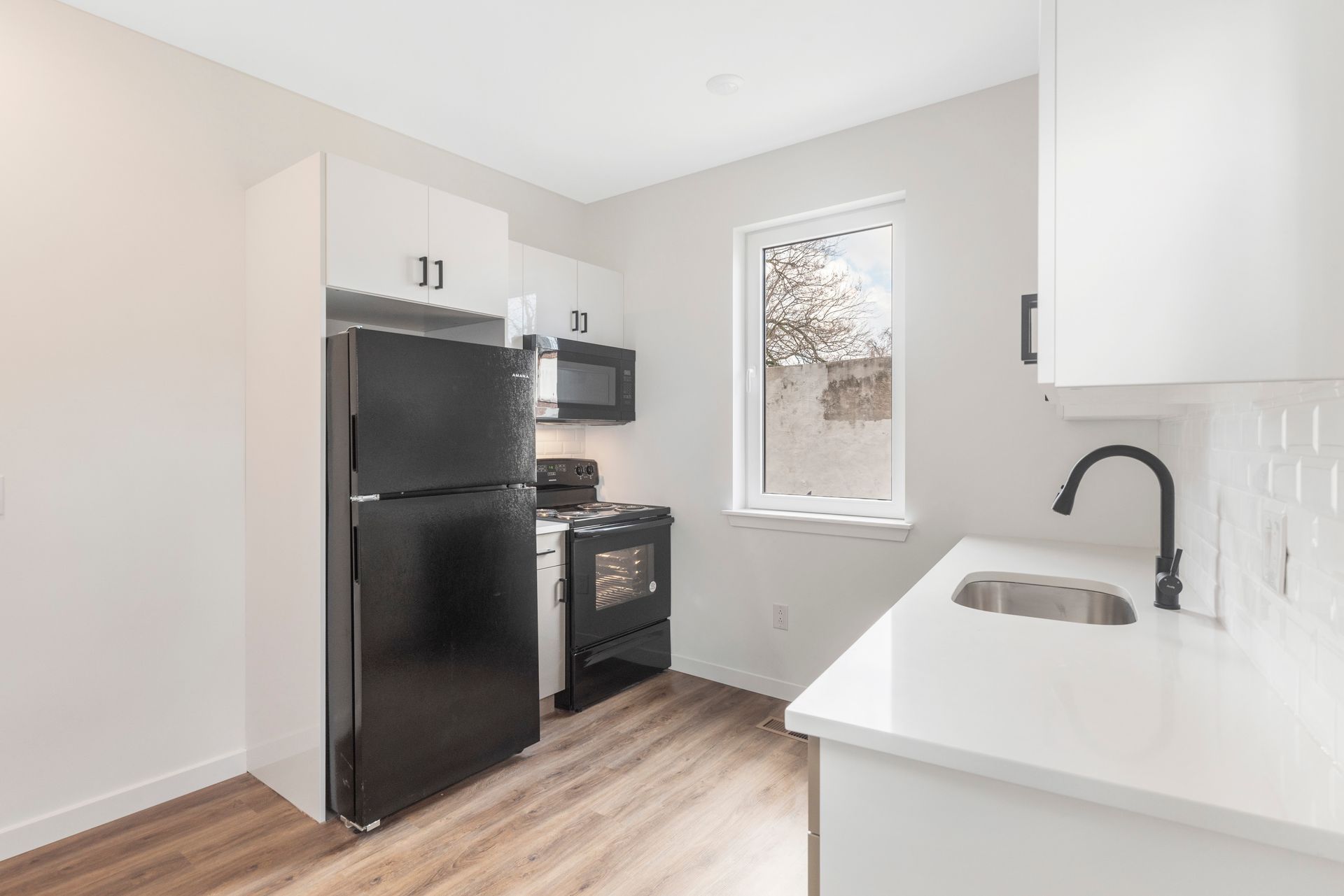 Interior Photo of 54th Street