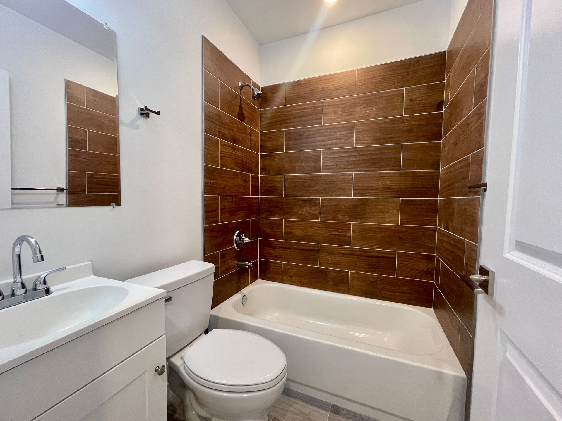 Interior Photo of 54th Street