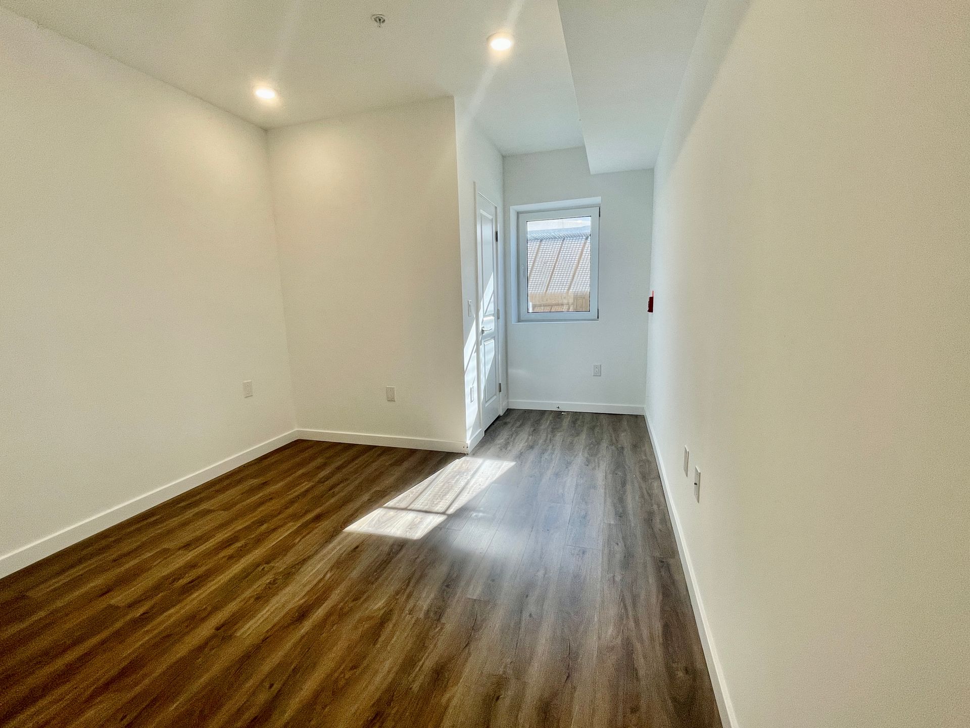 Interior Photo of 54th Street