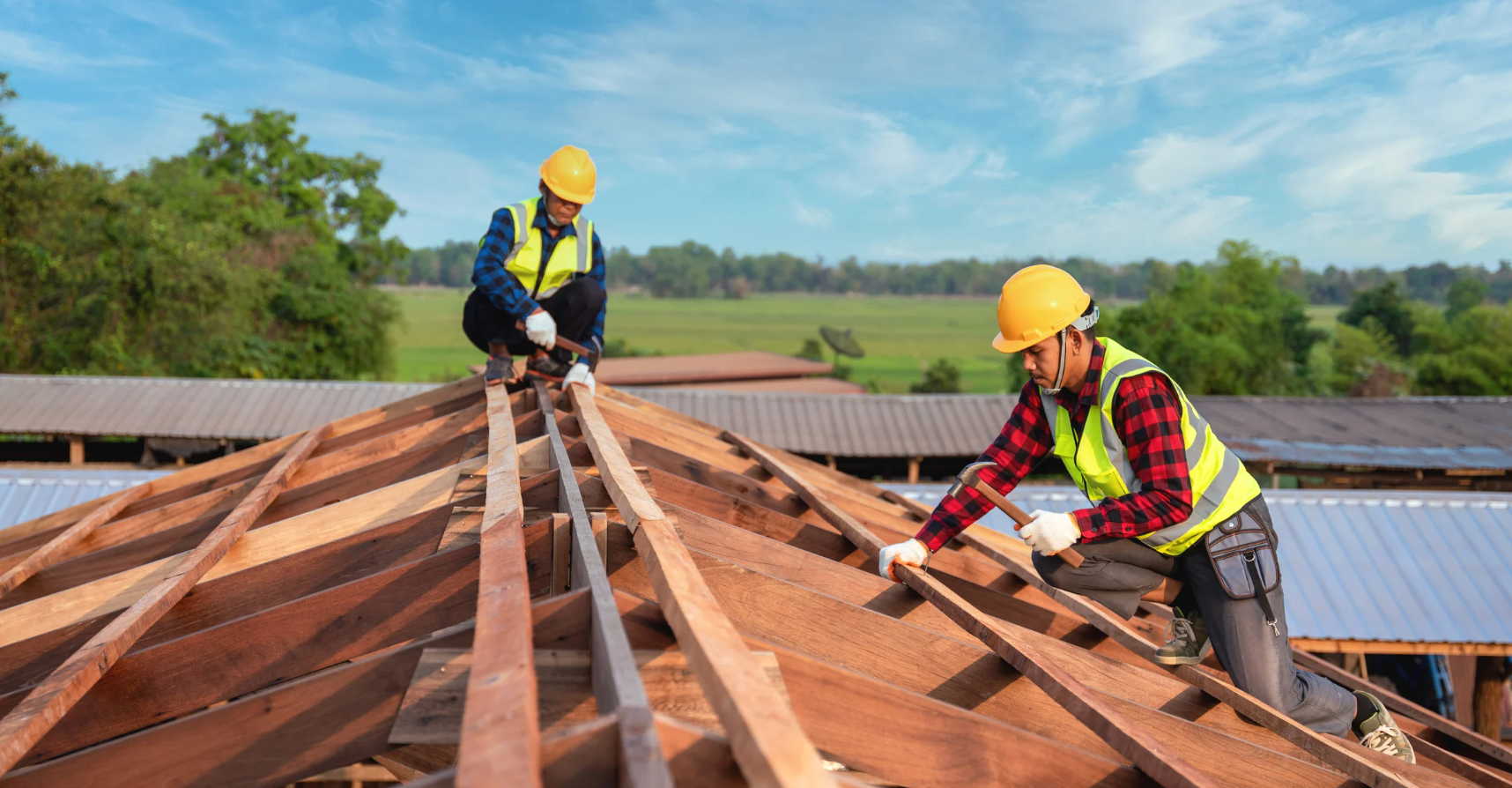 10 Signs You're Working With a Bad Roofing Contractor