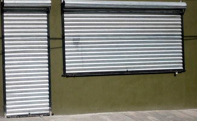 CORTINAS METÁLICAS VALLADOLID - LÁMINA ZINTRO