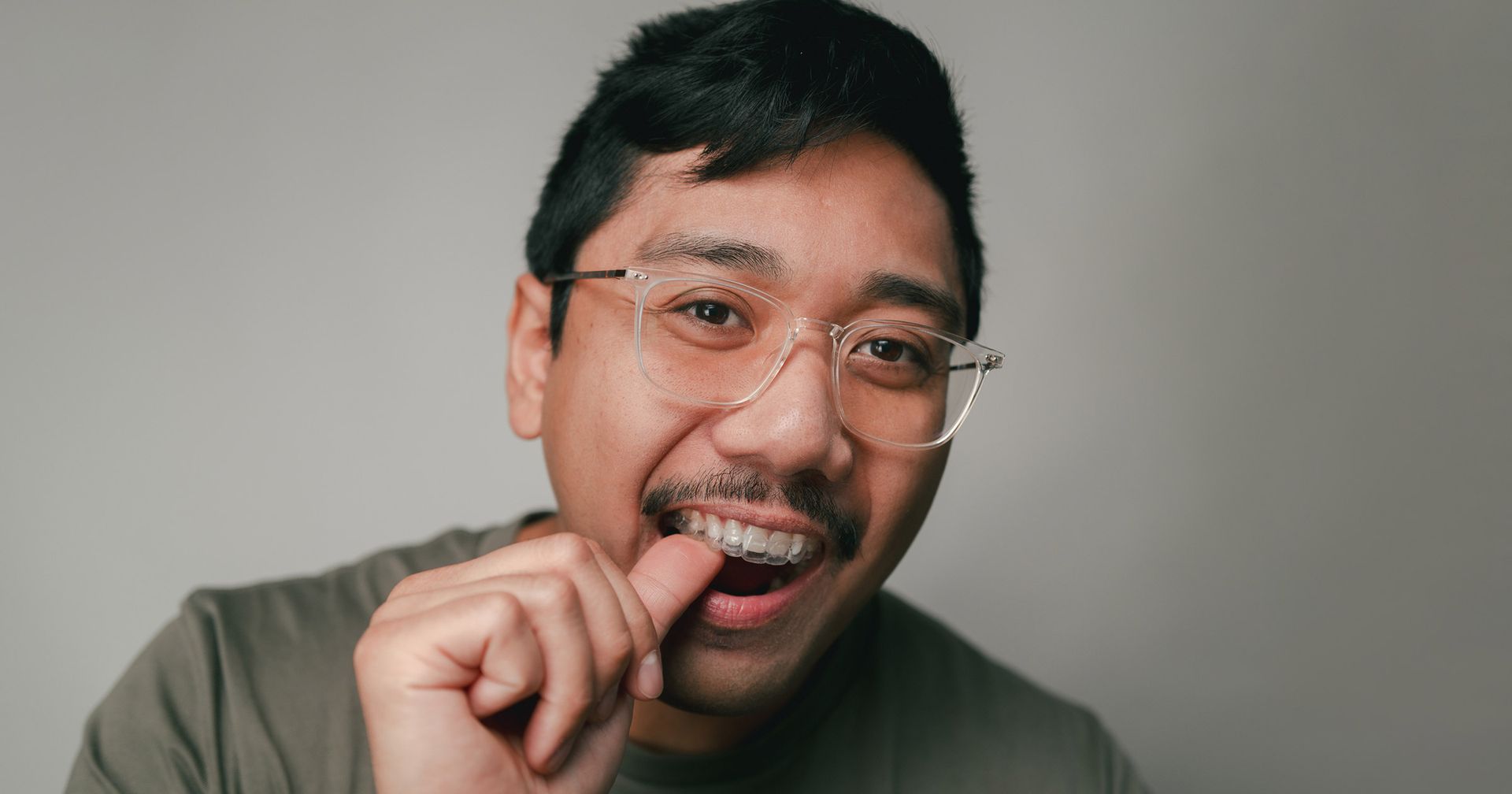 does Invisalign hurt