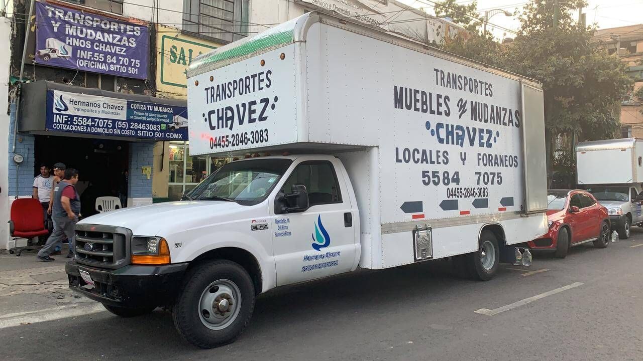 TRANSPORTES Y MUDANZAS LOS CHÁVEZ