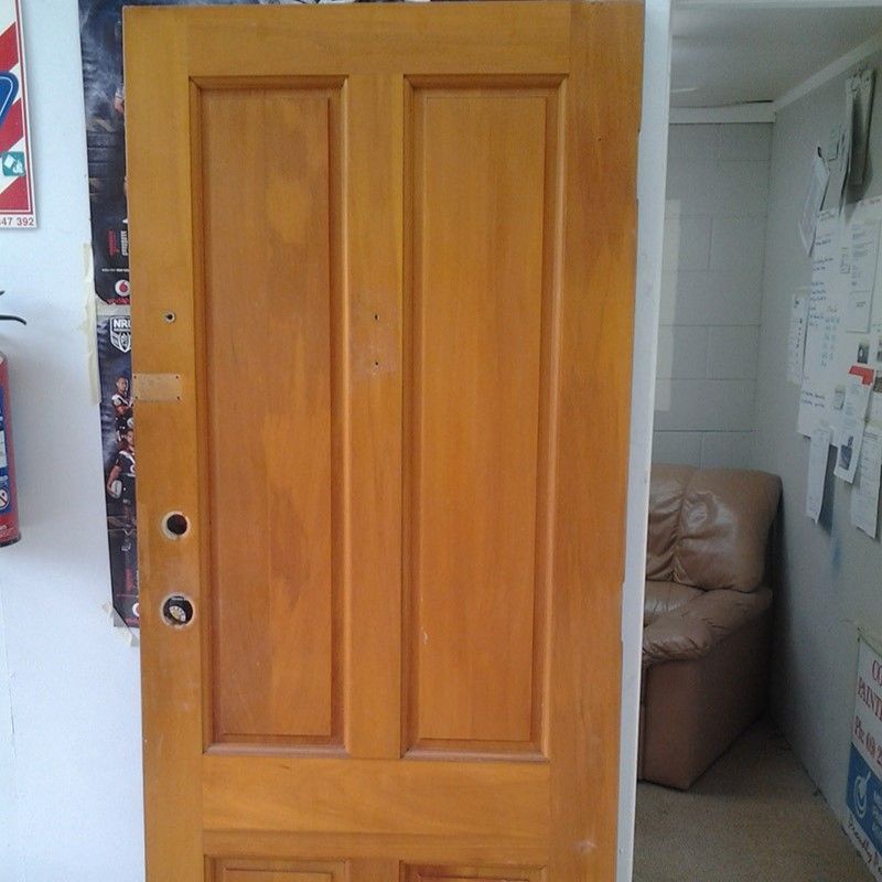 Varnished Door - Auckland, NZ - Papakura Furniture & Door Refinishers Limited