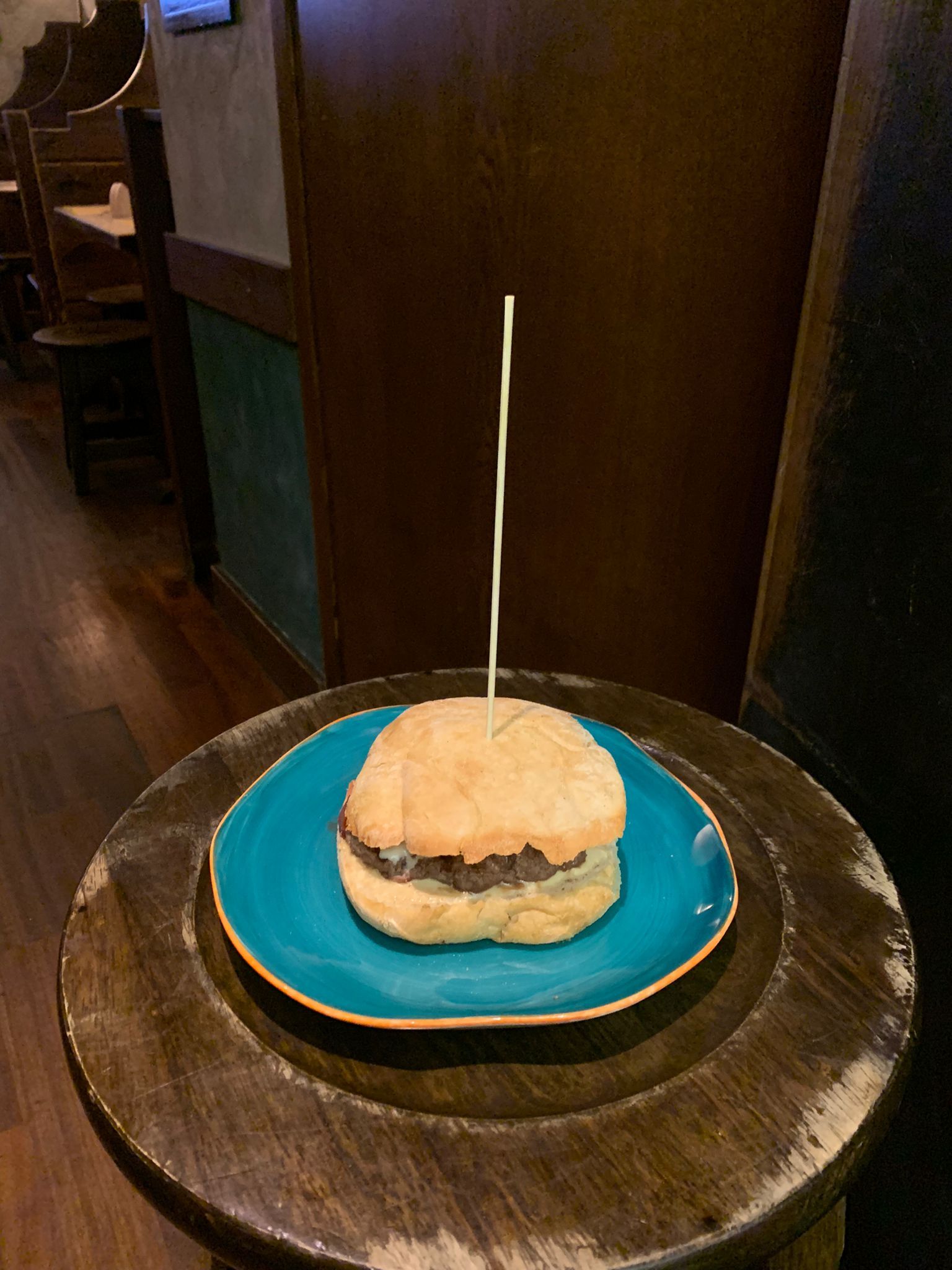 Piatto con hamburger