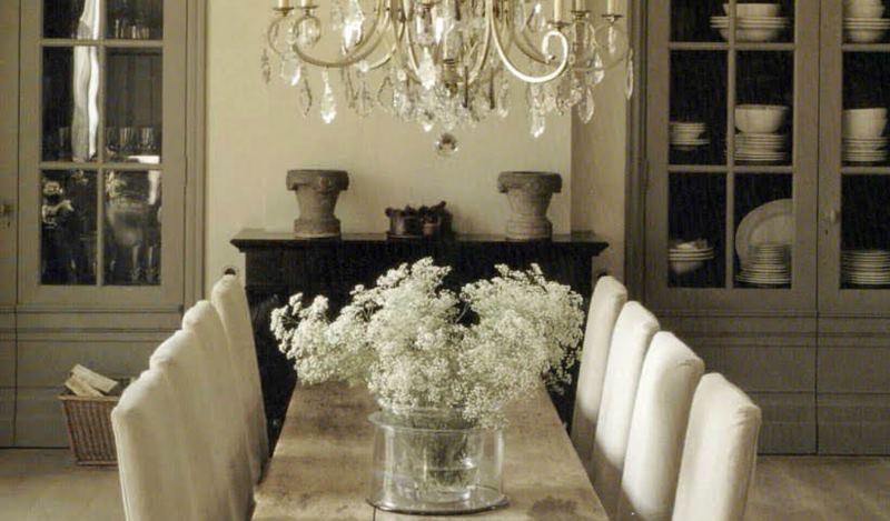 Formal dining with chandelier