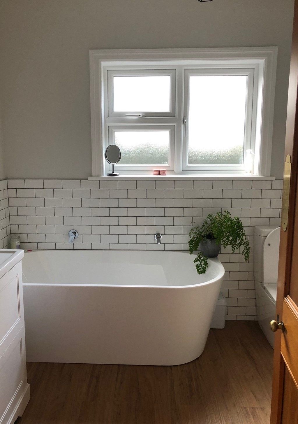 Mid-Range Bathroom Layout