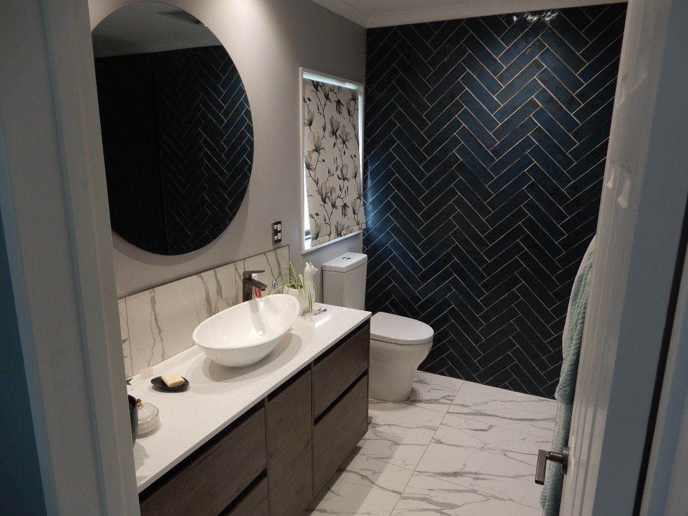 kapiti bathroom with smokey blue tile