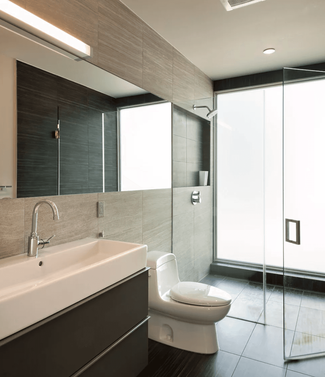 Integrated walk-in shower