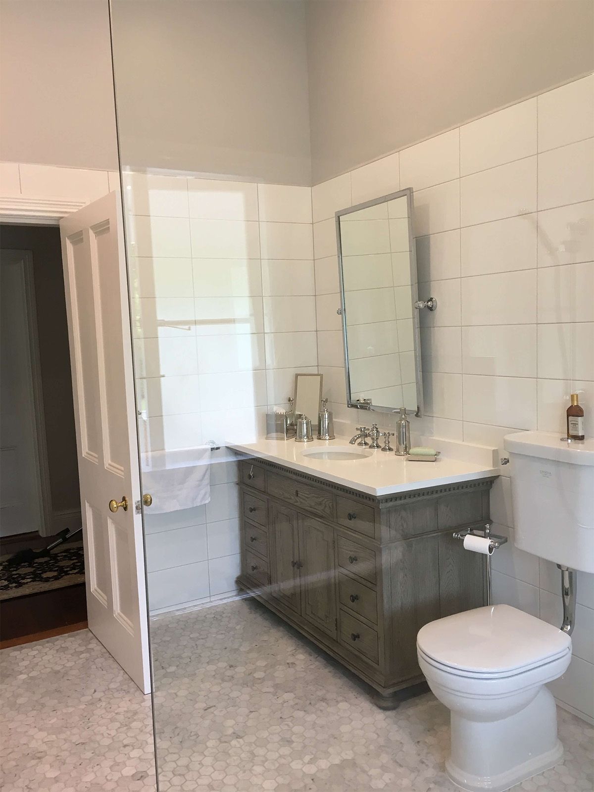 English style bathroom renovation