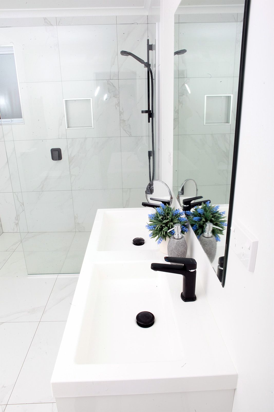 bathrooms with pzazz