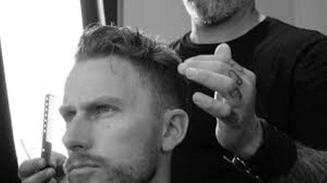 Mens hair-mens haircuts-mens haircolours-with mens redken hair gels-at kayandkompany mens salons in London n10 muswellhill-male grooming in london