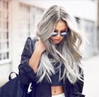 blond-grey-long hair-curly hair-kayandkompany-beauty-hairdressers-in-muswell-hill-n10-london-salons-kayandkompany-organic-salon-hair-beauty-salons-northlondon