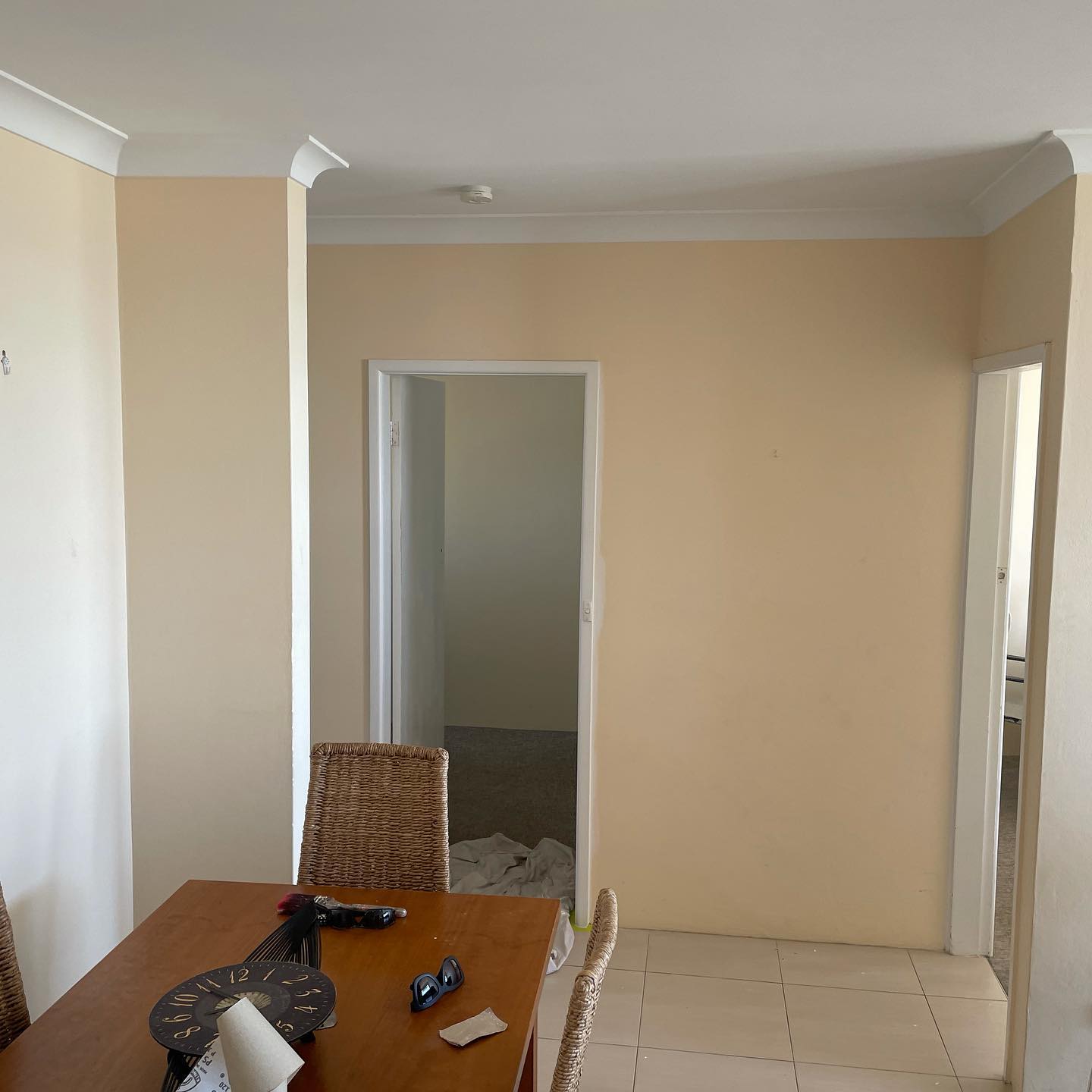Dining Painting Before — Painters in Coolangatta, NSW