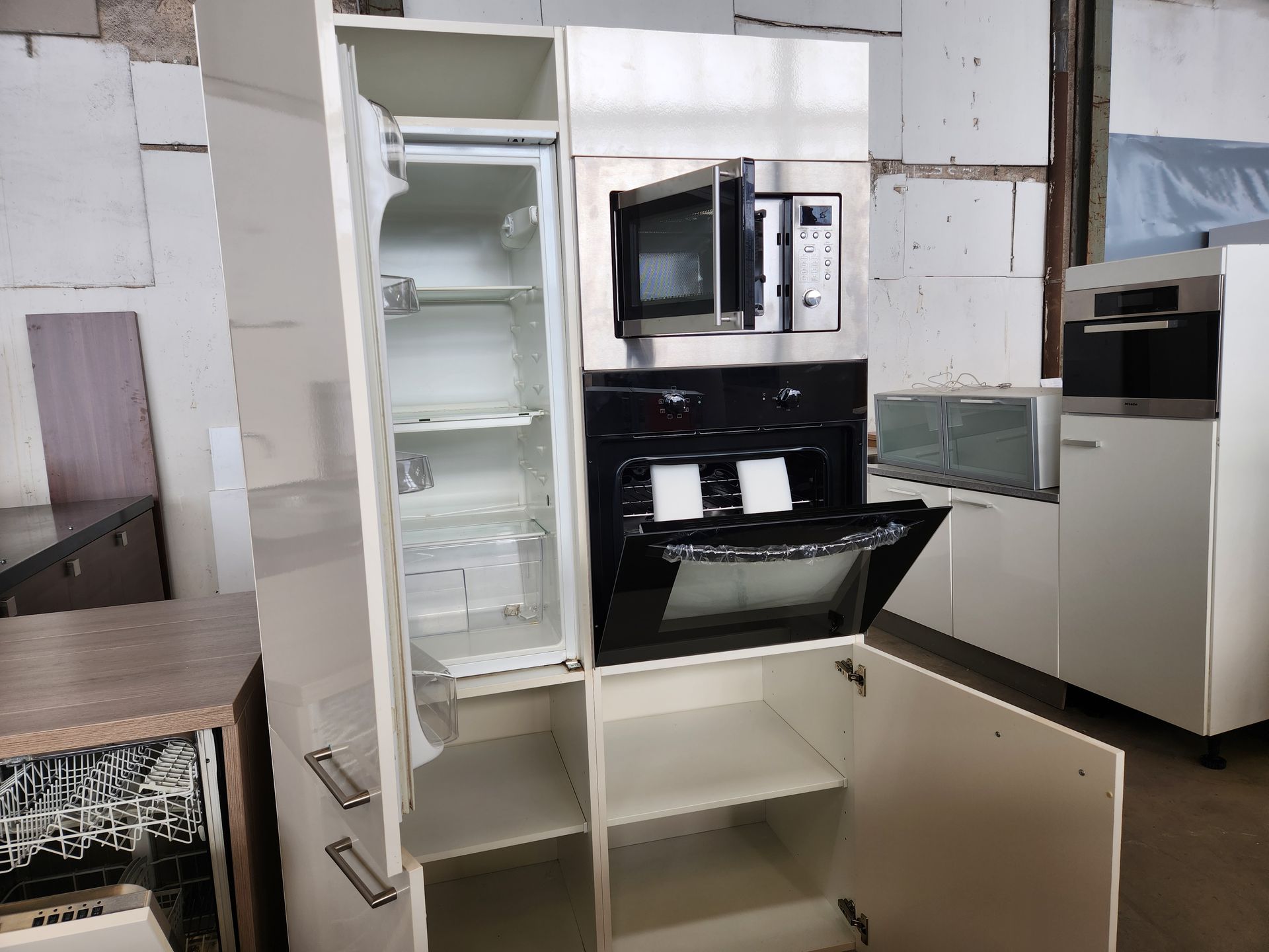 Küche Creme Matt & Holzdekor 2323