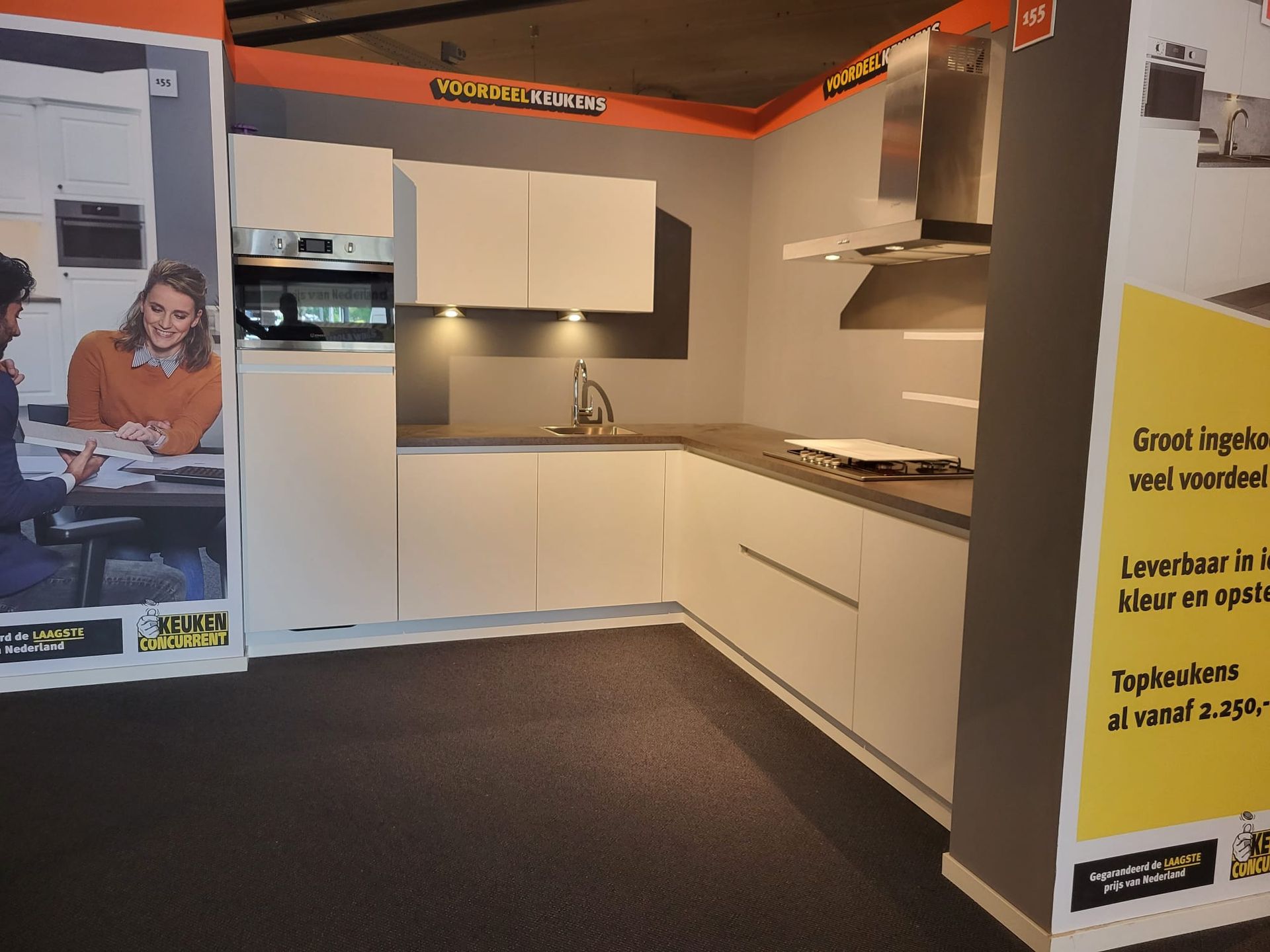 Küche Weiß Hochglanz & Betonstil 7511