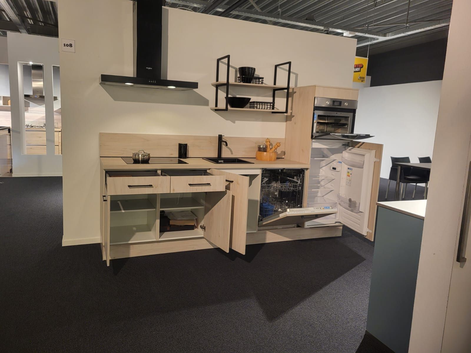 Küche Nordic Oak & Black Frame 7434