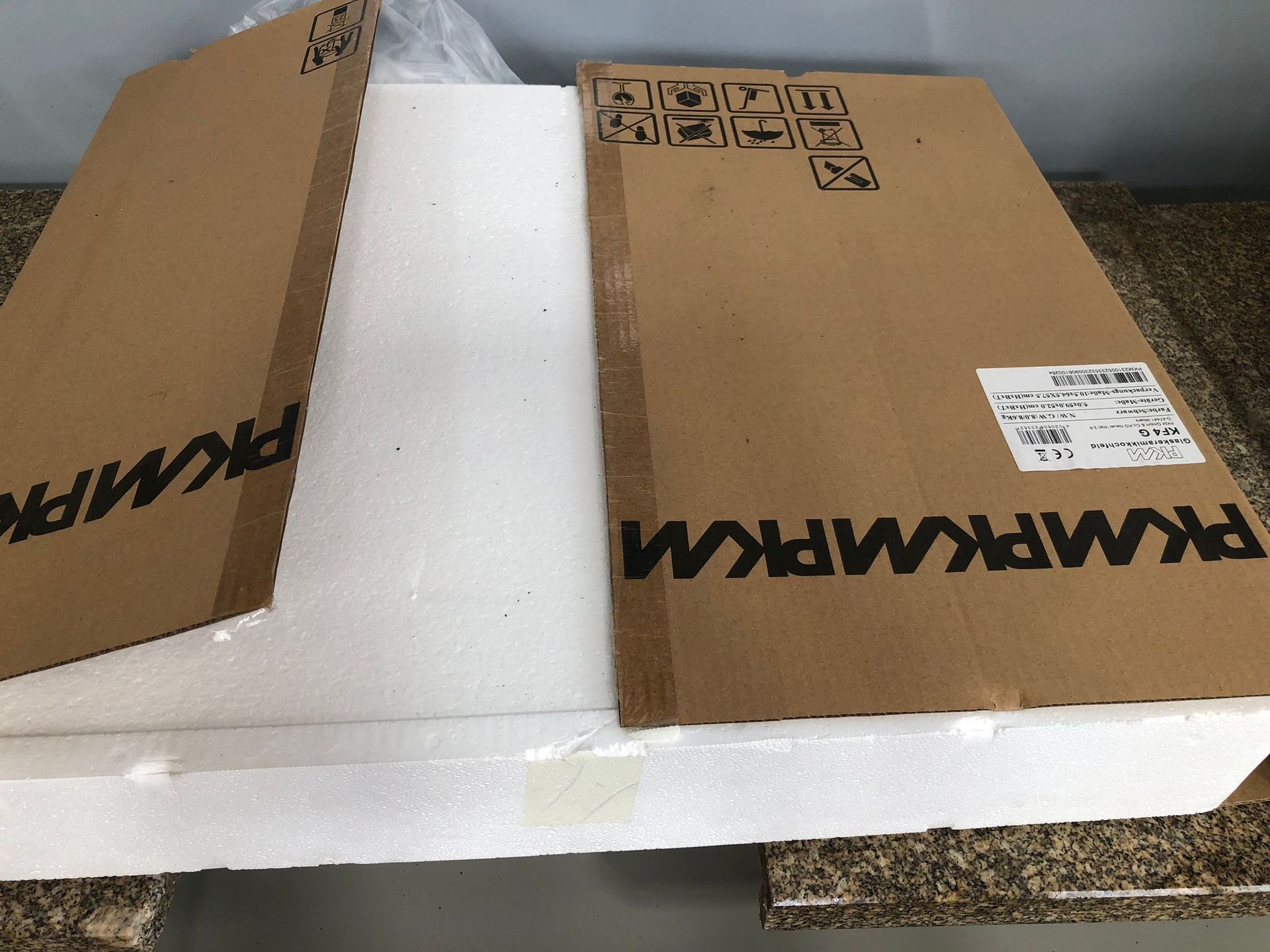 Küche Magnolia & Granitgold 11323