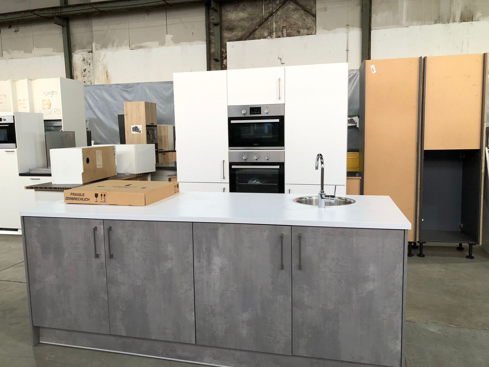 Küche Betonoptik & Alpinweiß 12990