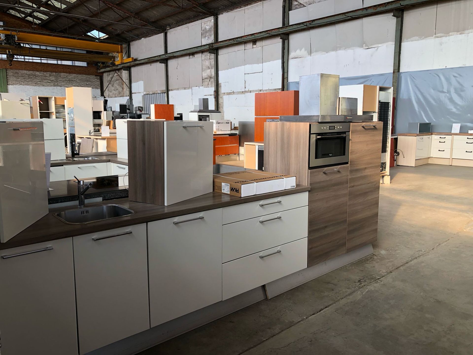 Küche Sandbeige & Eiche Terra 4339