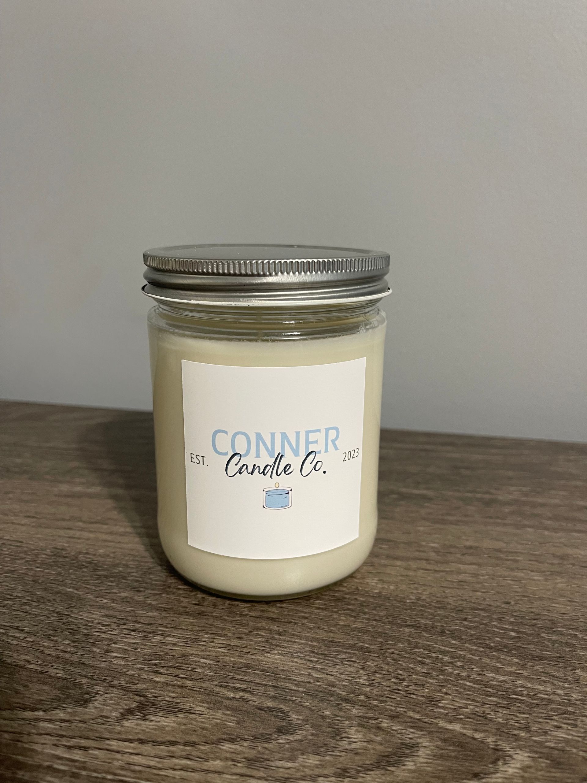 Jar candle with 