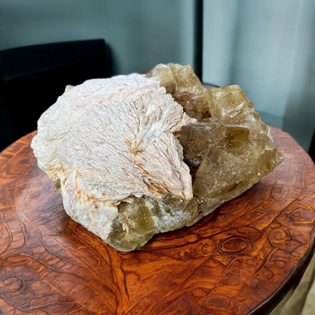 Pietra Maxi di Barite con Fluorite Gialla