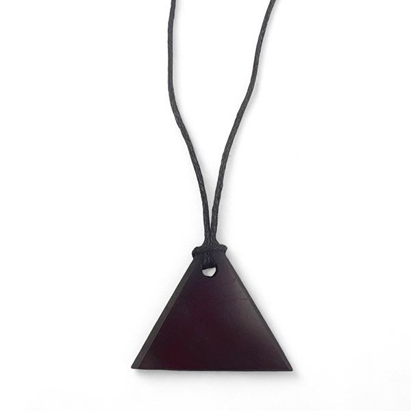 Pendente Shungite Triangolo Maschile