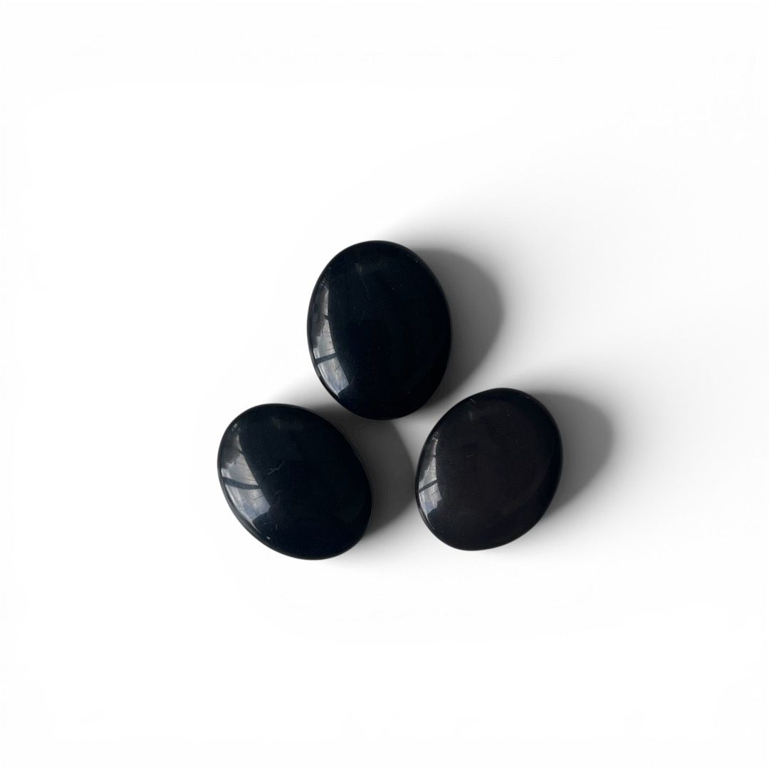 Cabochon di Ossidiana Nera