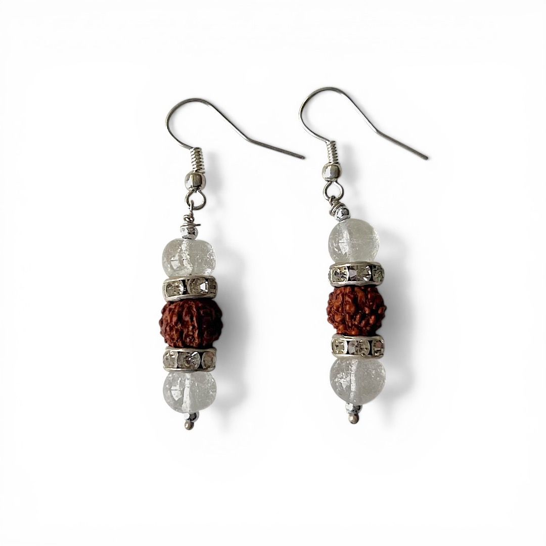 Orecchini Rudraksha e Cristallo di Rocca
