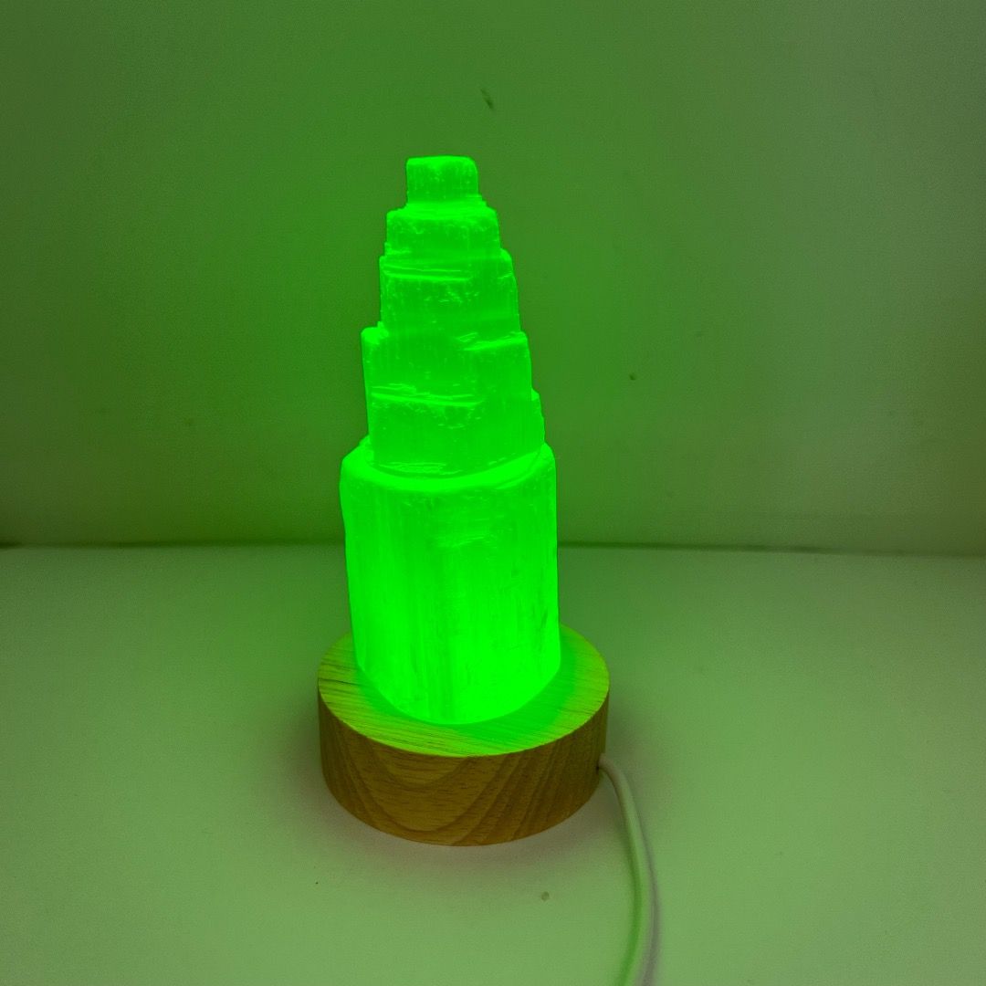 Iceberg in Selenite su Base Led Multicolore
