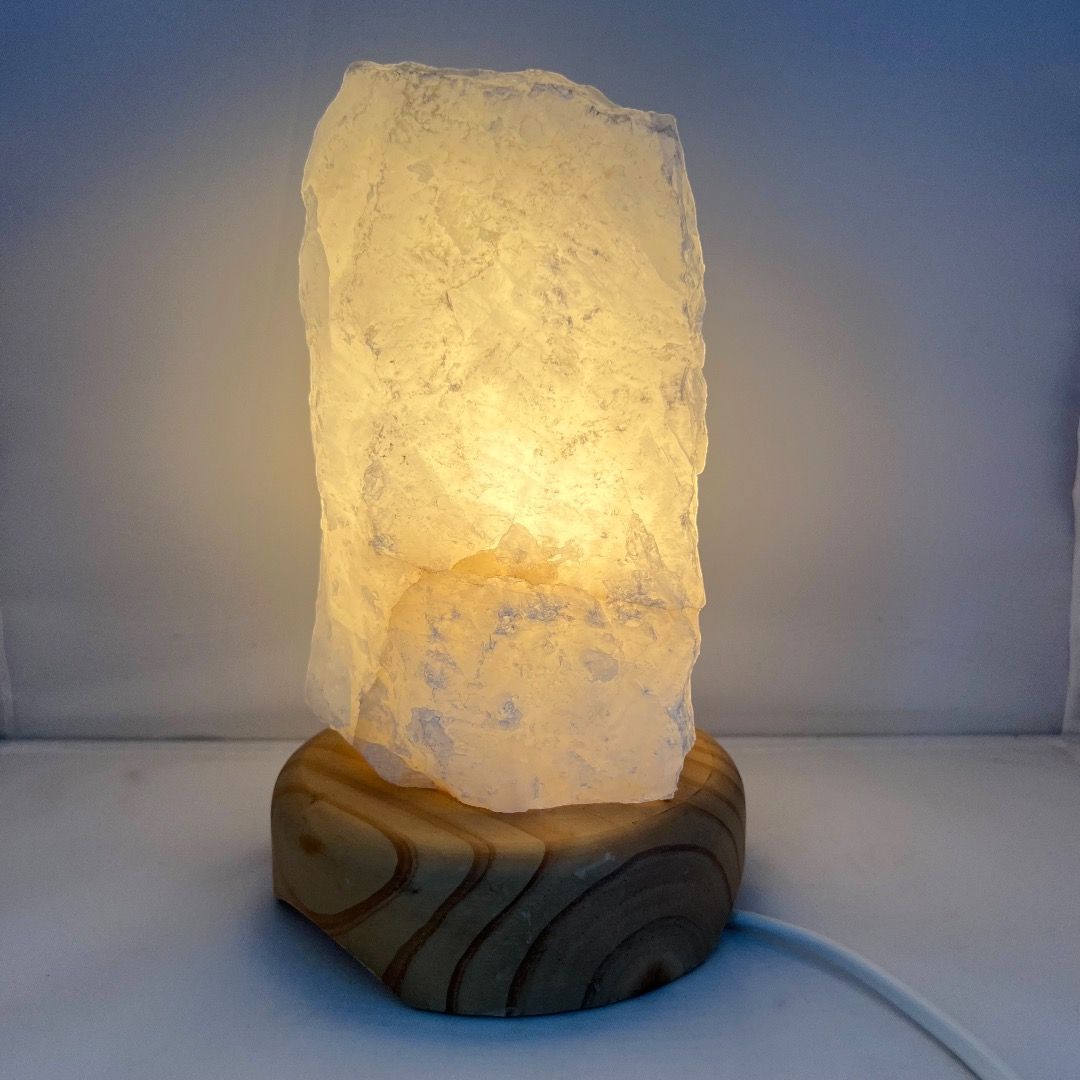 Lampada in Cristallo di Rocca grezzo