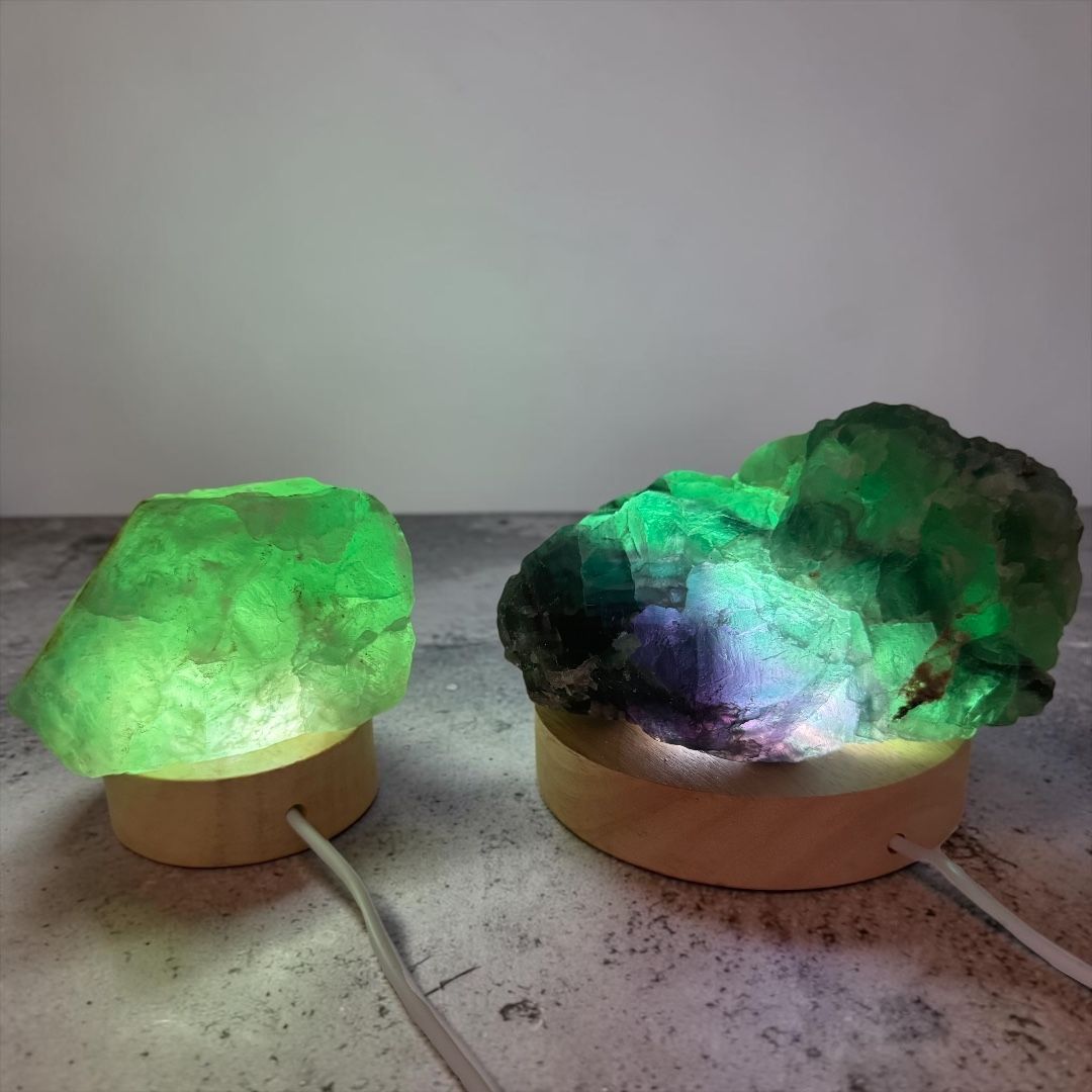 Fluorite Grezza su Base Led