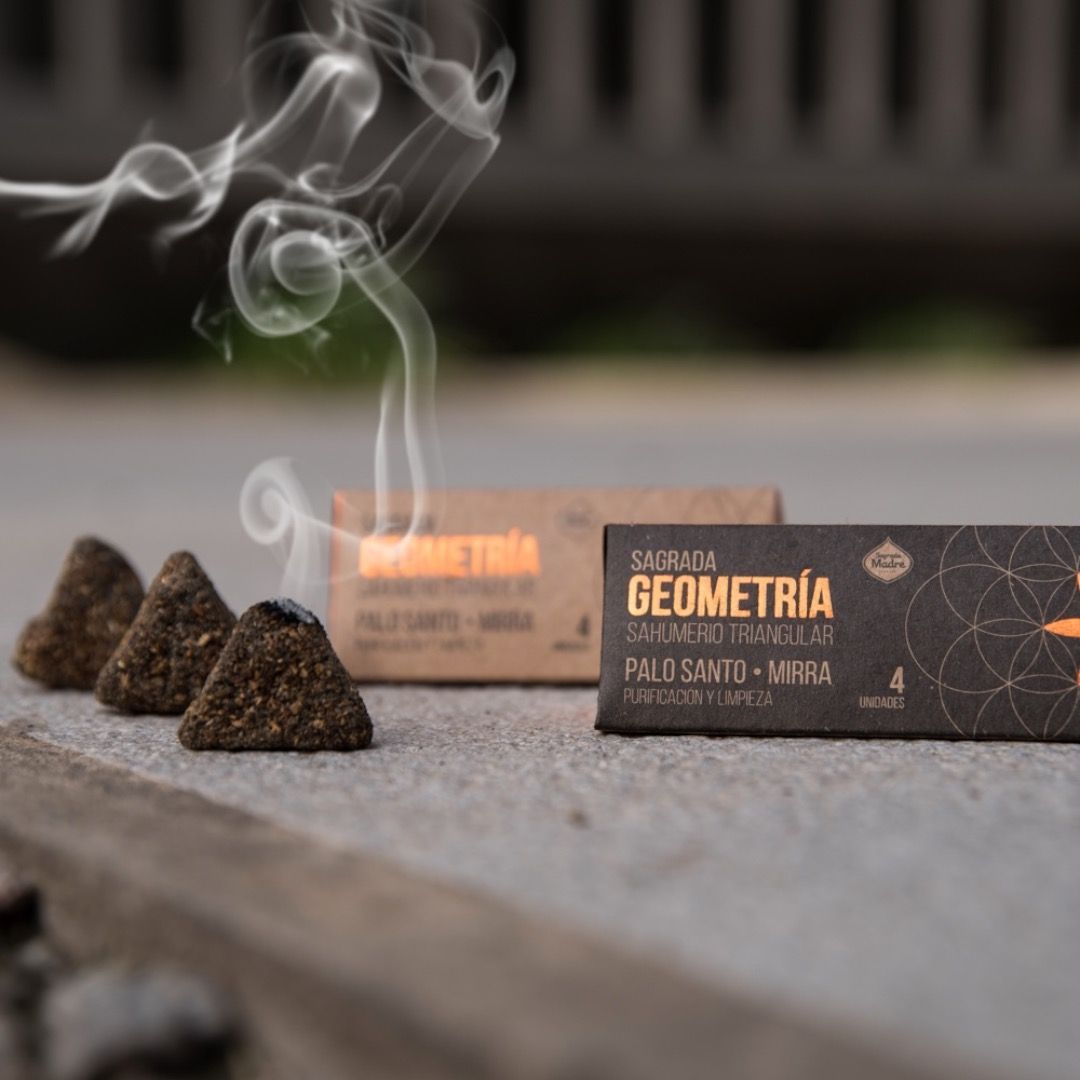 Incenso Triangolo Sagrada Madre - Palo Santo e Mirra
