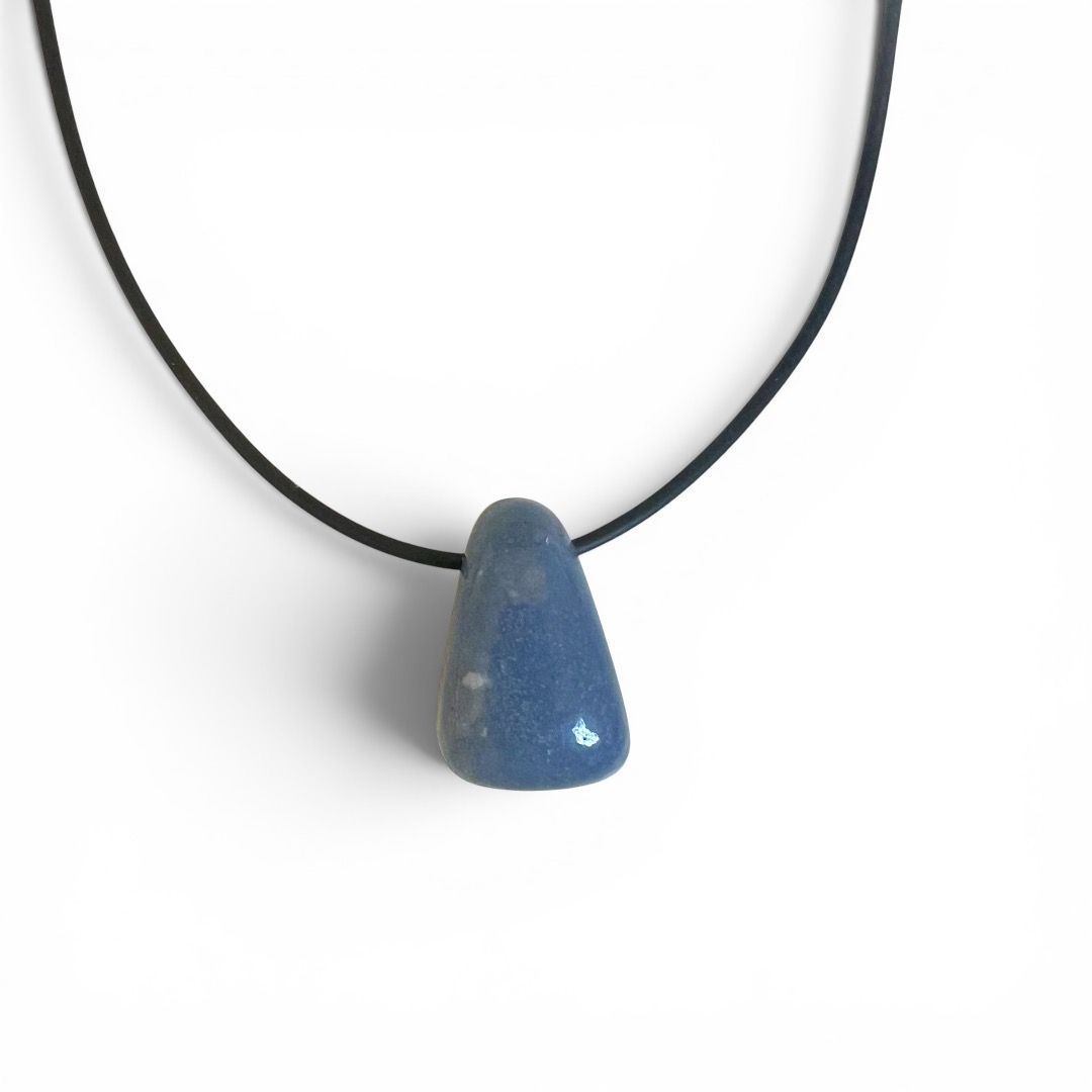 Pietra Burattata Forata Quarzo Blu