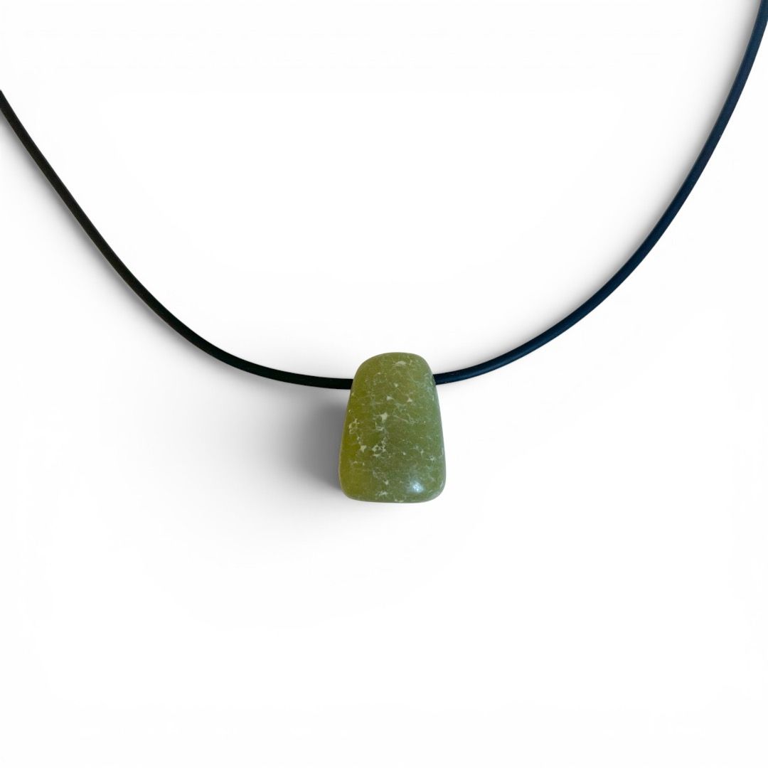 Pietra Burattata Forata Giada Verde QB