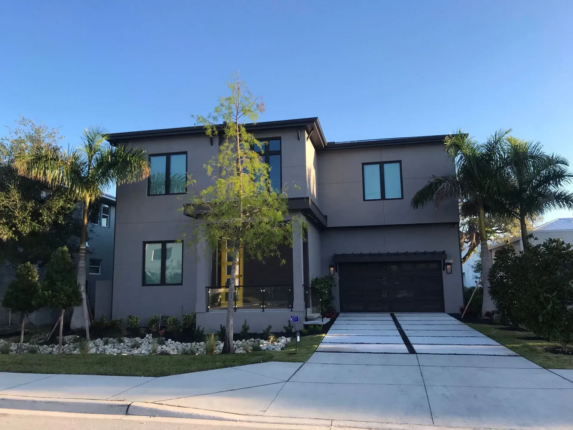 Custom seamless gutters Ocala installation