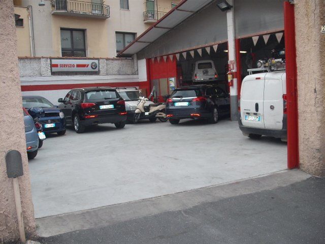 parcheggio autofficina