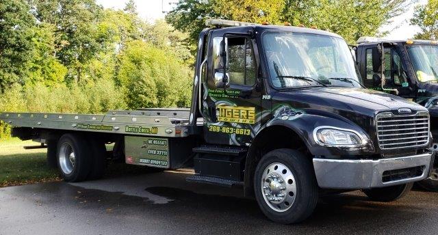 Towing Flatbed Truck — Battle Creek, MI — Tiger’s Towing