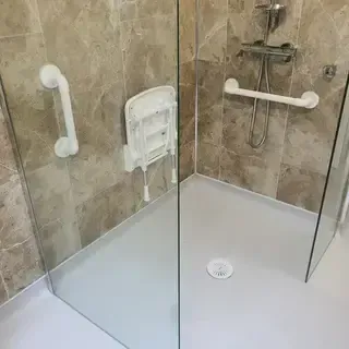 Walk-in Showers Southampton, Salisbury, Andover, Winchester & Bournemouth