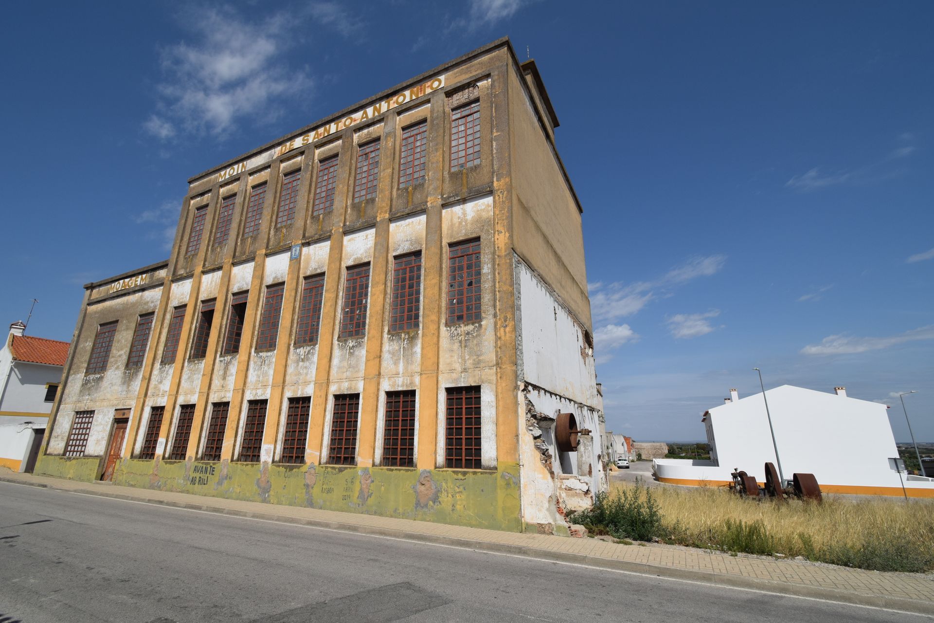 Moinhos de Santo António,
Viana do Alentejo
